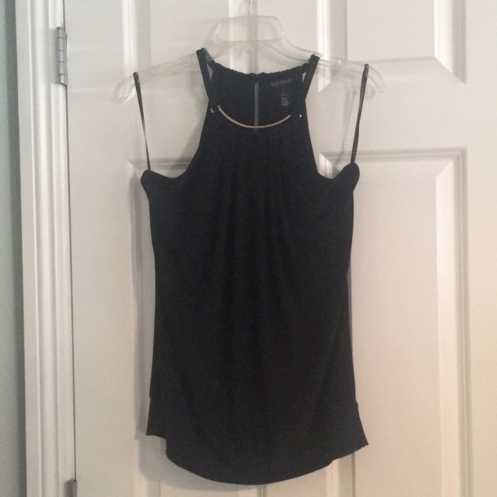Sleeveless blouse